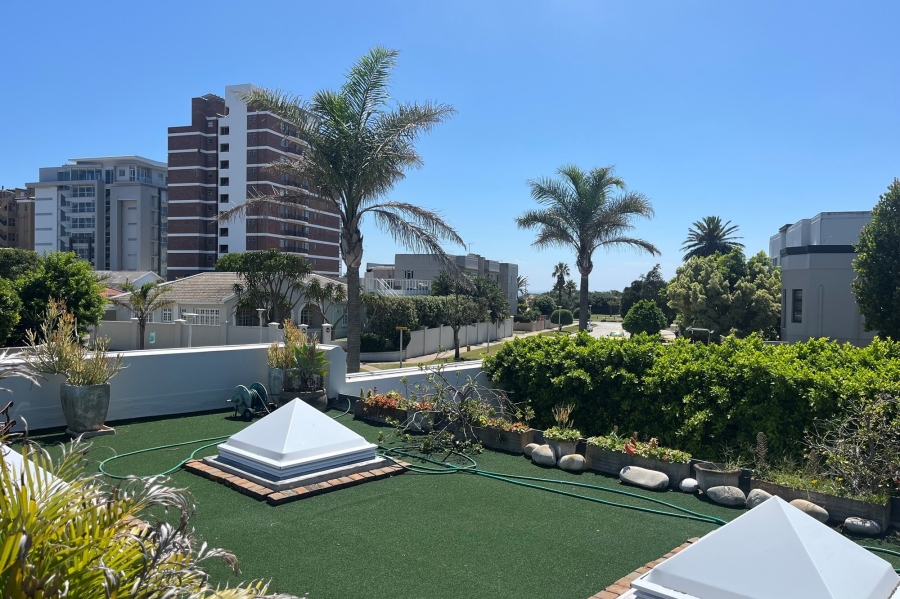 4 Bedroom Property for Sale in Summerstrand Eastern Cape